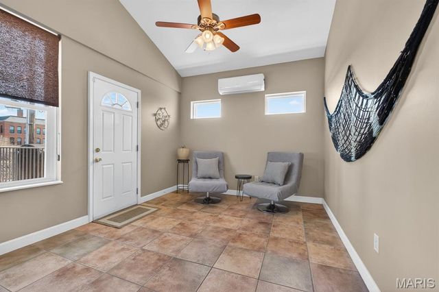 1470 Sproule Avenue, St Louis, MO 63139