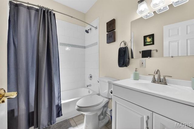 1470 Sproule Avenue, St Louis, MO 63139