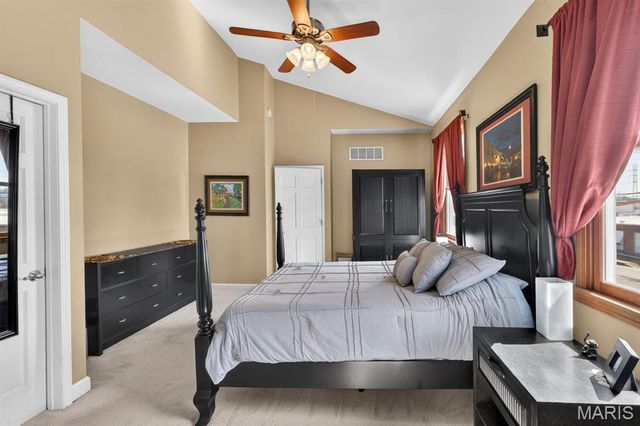 1470 Sproule Avenue, St Louis, MO 63139