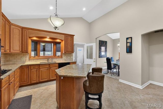 1470 Sproule Avenue, St Louis, MO 63139