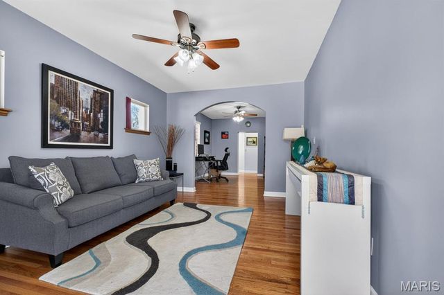 1470 Sproule Avenue, St Louis, MO 63139