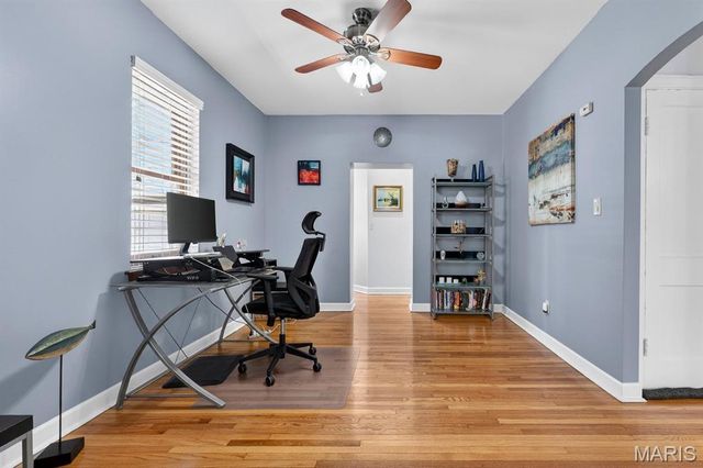 1470 Sproule Avenue, St Louis, MO 63139