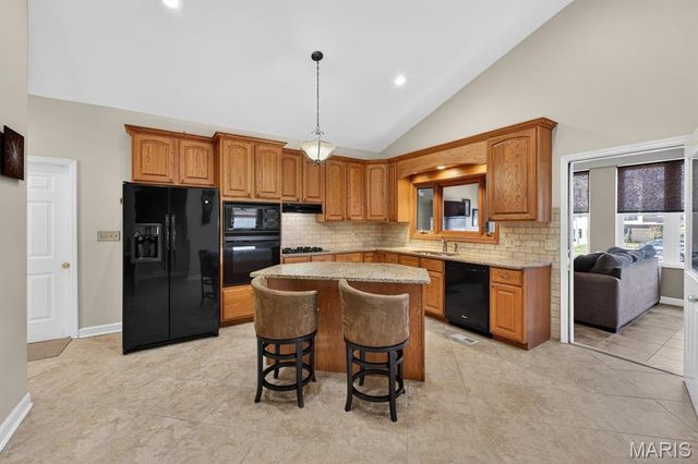 1470 Sproule Avenue, St Louis, MO 63139