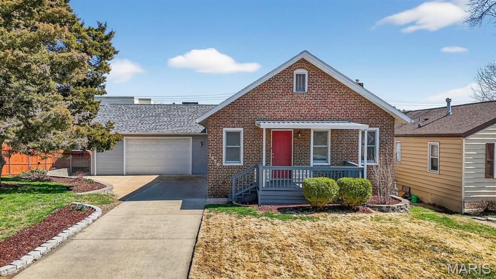 1470 Sproule Avenue, St Louis, MO 63139