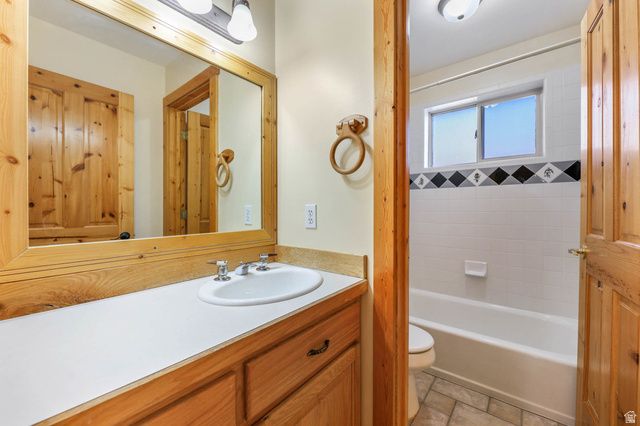 605 N LOAFER CANYON RD, Elk Ridge, UT 84651