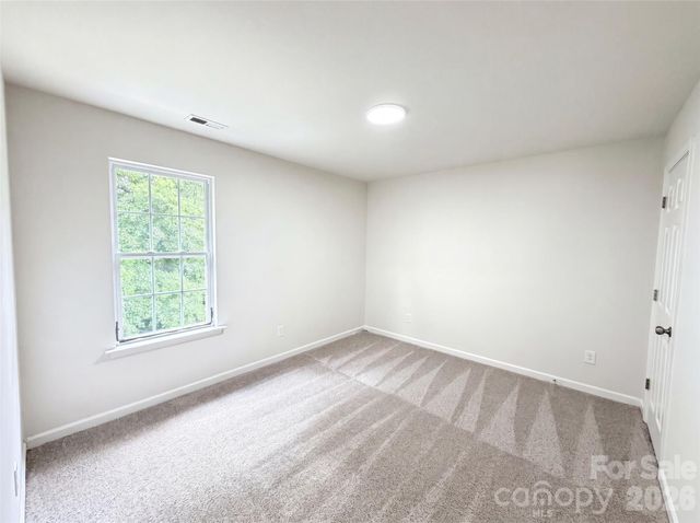 3621 Straussburg Woods Lane, Matthews, NC 28105