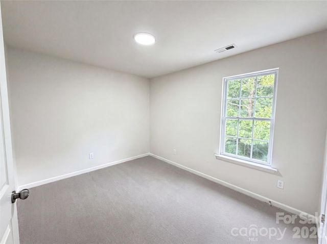 3621 Straussburg Woods Lane, Matthews, NC 28105