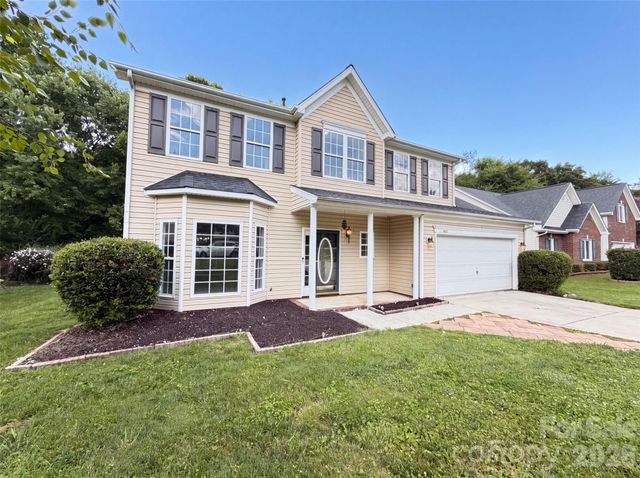 3621 Straussburg Woods Lane, Matthews, NC 28105