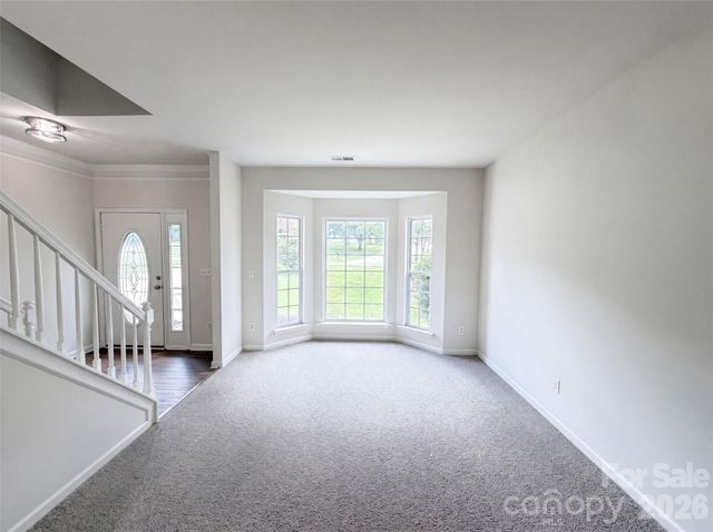 3621 Straussburg Woods Lane, Matthews, NC 28105