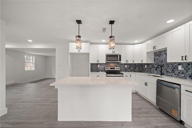 220 Hedgecock Road, High Point, NC 27265