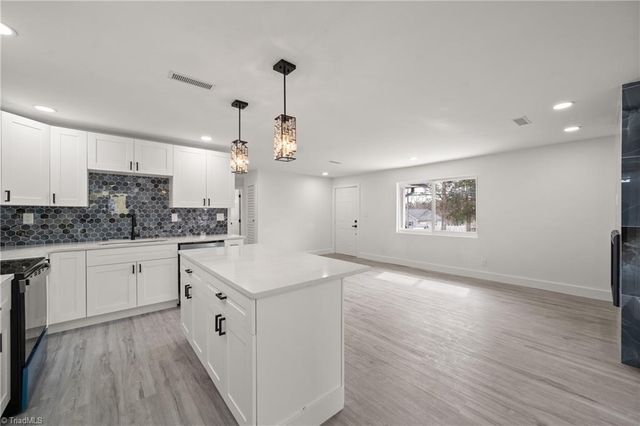 220 Hedgecock Road, High Point, NC 27265