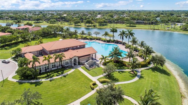 22731 SW 88th Pl 303, Cutler Bay, FL 33190