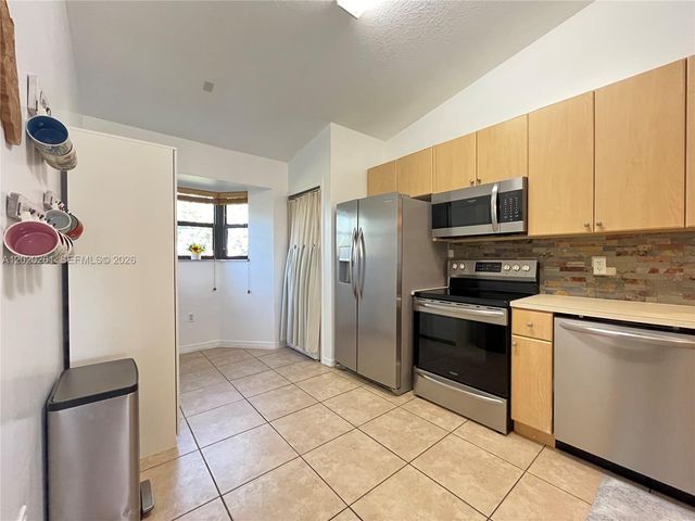 22731 SW 88th Pl 303, Cutler Bay, FL 33190