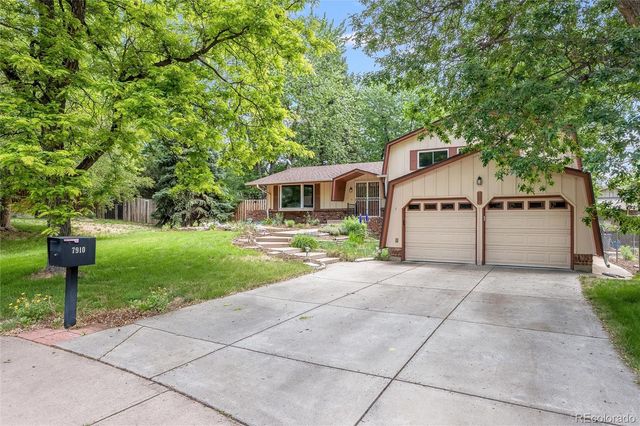 7910 W Harvard Place, Lakewood, CO 80227