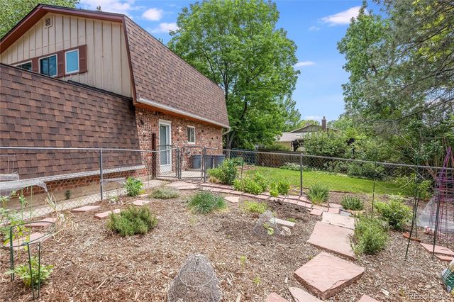 7910 W Harvard Place, Lakewood, CO 80227
