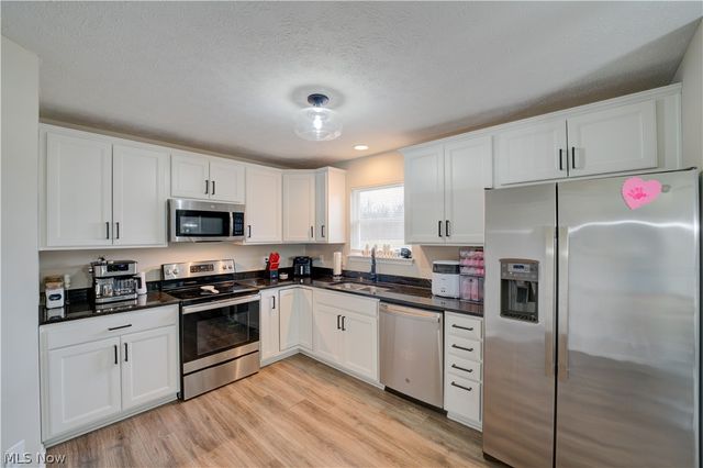 3523 Magnolia Drive, Lorain, OH 44053