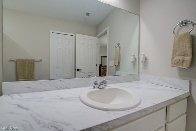 3523 Magnolia Drive, Lorain, OH 44053