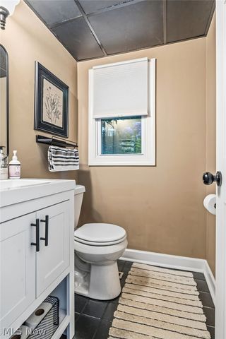 1884 Spring Valley Avenue NW, Canton, OH 44708