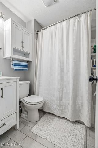 1884 Spring Valley Avenue NW, Canton, OH 44708