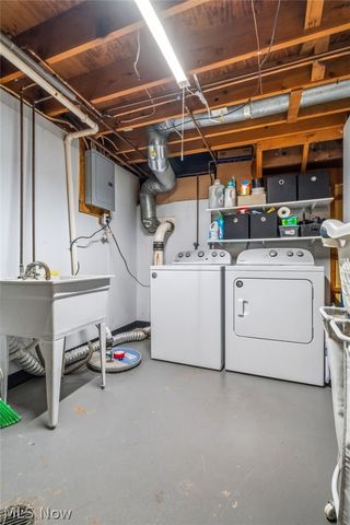 1884 Spring Valley Avenue NW, Canton, OH 44708