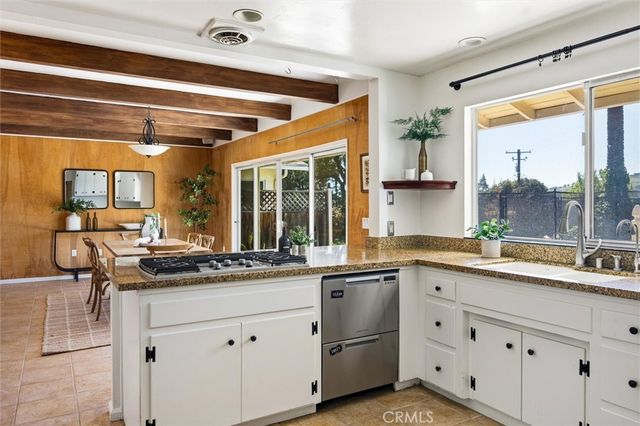 215 Hilltop, Paso Robles, CA 93446
