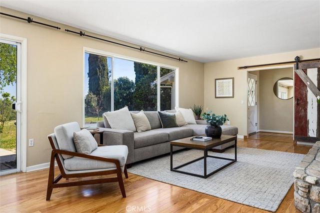 215 Hilltop, Paso Robles, CA 93446