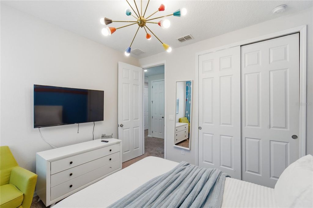 Image 32 of property listing at 9013 EGRET MILLS TERRACE, Kissimmee, FL 34747