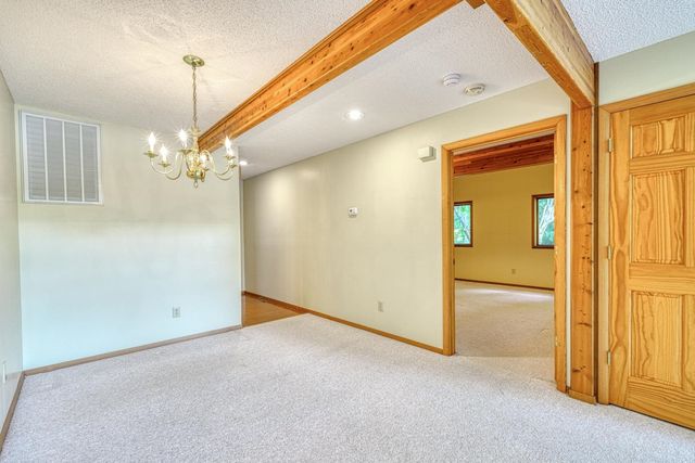 337 Hillcove Point, Wellford, SC 29385