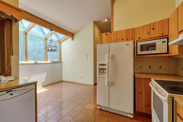 337 Hillcove Point, Wellford, SC 29385