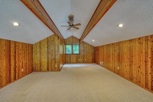 337 Hillcove Point, Wellford, SC 29385
