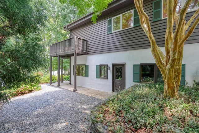 337 Hillcove Point, Wellford, SC 29385
