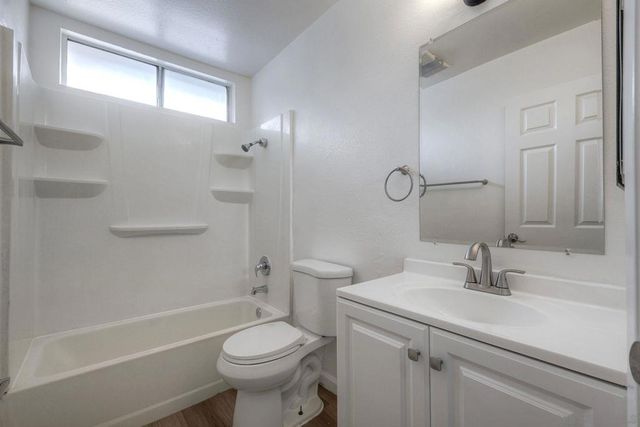 5436 4 Imperial Ave, San Diego, CA 92114