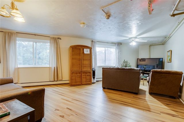 3768 Willow Ave, Castle Shannon, PA 15234