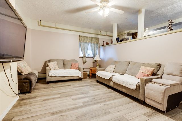 3768 Willow Ave, Castle Shannon, PA 15234