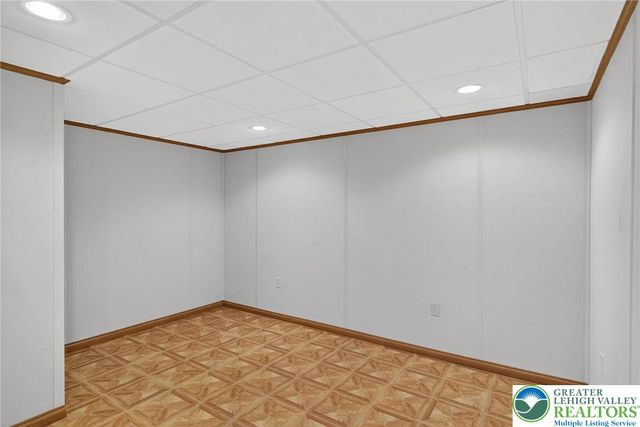 5524 Willow Way, Upper Macungie Twp, PA 18069