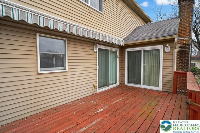 5524 Willow Way, Upper Macungie Twp, PA 18069