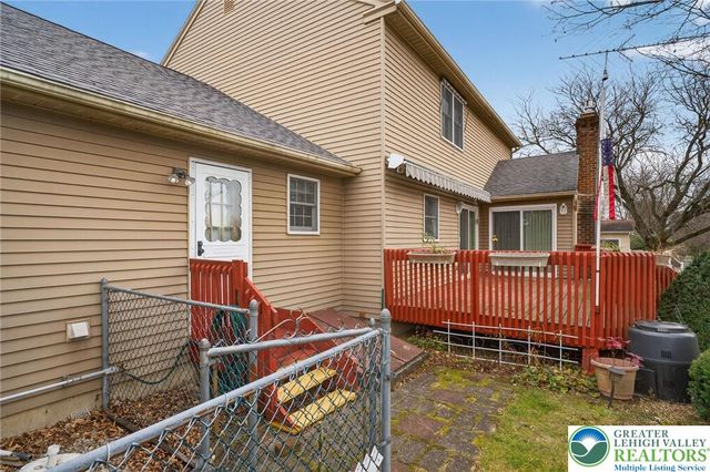 5524 Willow Way, Upper Macungie Twp, PA 18069