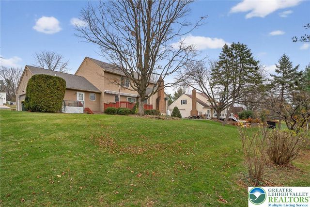 5524 Willow Way, Upper Macungie Twp, PA 18069