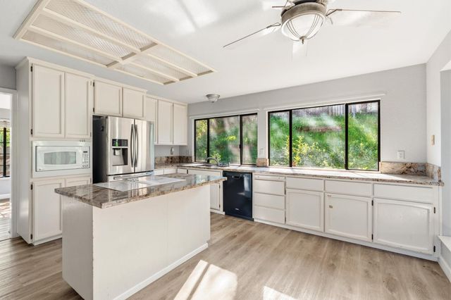 2527 Rosales St, Cameron Park, CA 95682