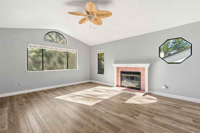 2527 Rosales St, Cameron Park, CA 95682