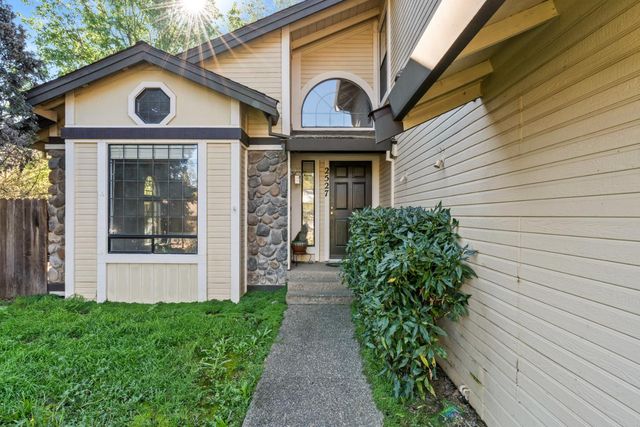 2527 Rosales St, Cameron Park, CA 95682