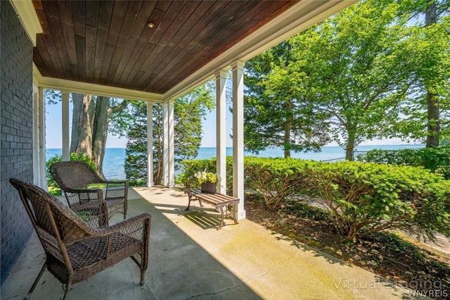 4998 Lake Shore Road, Hamburg, NY 14075