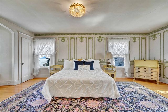 4998 Lake Shore Road, Hamburg, NY 14075