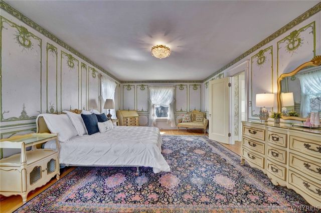 4998 Lake Shore Road, Hamburg, NY 14075