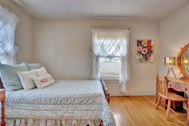 4998 Lake Shore Road, Hamburg, NY 14075