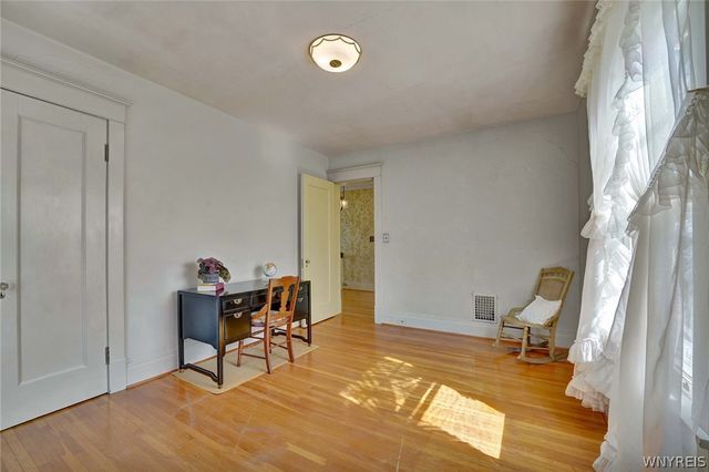 4998 Lake Shore Road, Hamburg, NY 14075