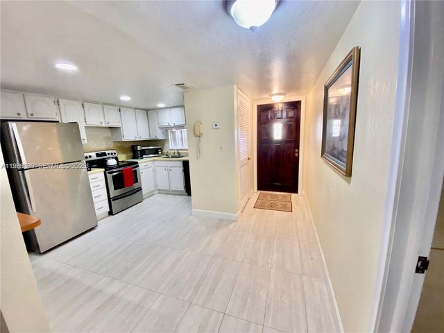 671 S Hollybrook Drive 104, Pembroke Pines, FL 33025