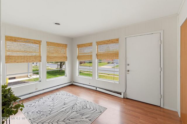 39 Corinth Place, Toms River, NJ 08755