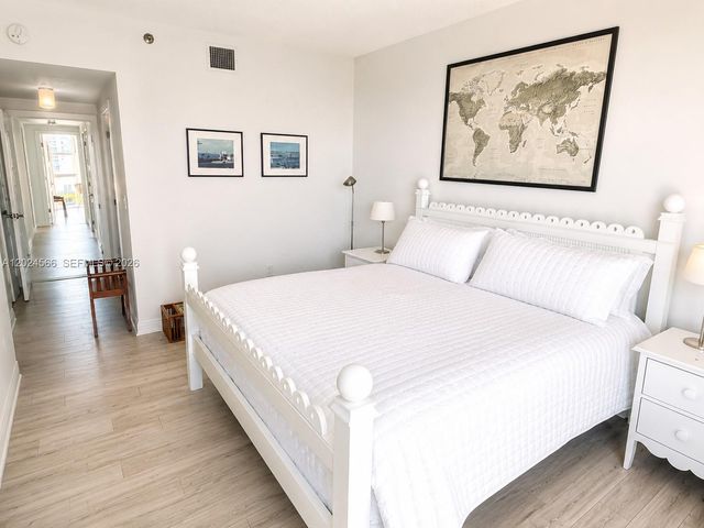 4201 Collins Avenue 1503, Miami Beach, FL 33140