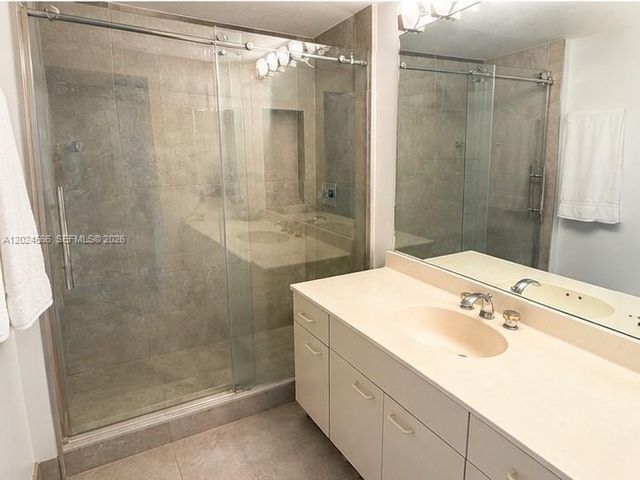4201 Collins Avenue 1503, Miami Beach, FL 33140
